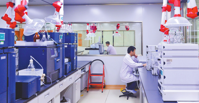 The National Health Technology Park (NHTP) has more than 140 scientific research platforms of various kinds, thereby making companies have a powerful "backstage". [Photo by Xia Shengquan]