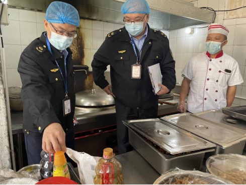 幸运时时彩(中国)开奖记录查询站
市场监管局全覆盖检查我市集中隔离场所食品及特种设备安全1075.png