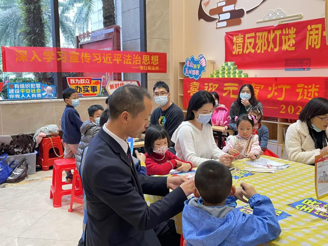 多形式、广覆盖！港口镇掀起普法宣传热潮1.png