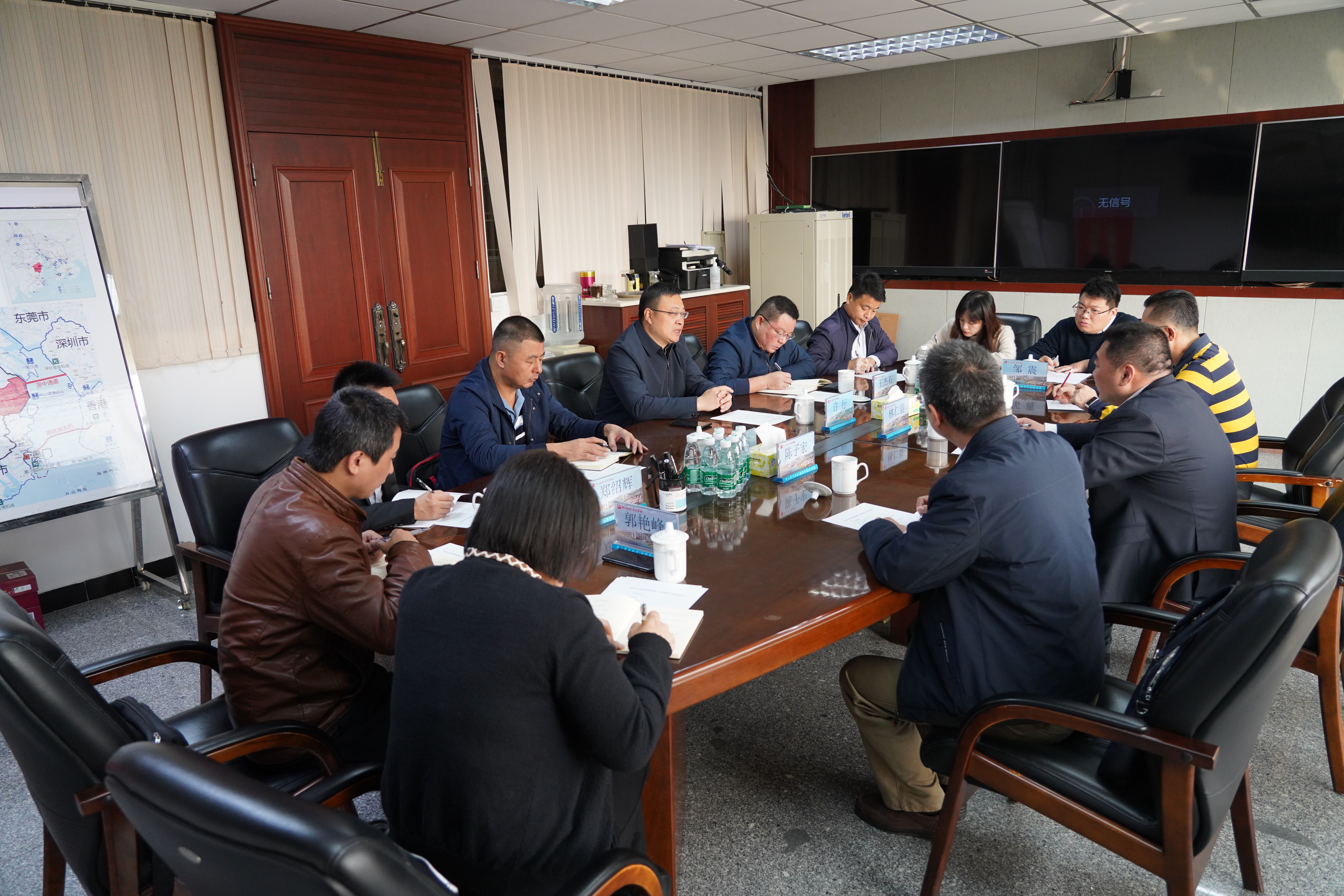 幸运时时彩(中国)开奖记录查询站
审计局调研组与有关镇街召开派出干部参与“两大攻坚战”座谈会2.jpg