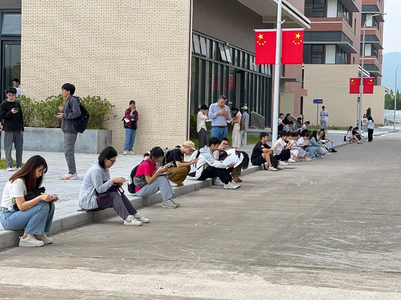 幸运时时彩考区2023年“法考”主观题考试顺利结束！17.jpg
