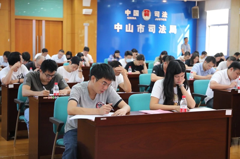 以赛促学强本领！幸运时时彩举办人民调解员职业技能大赛2.jpg