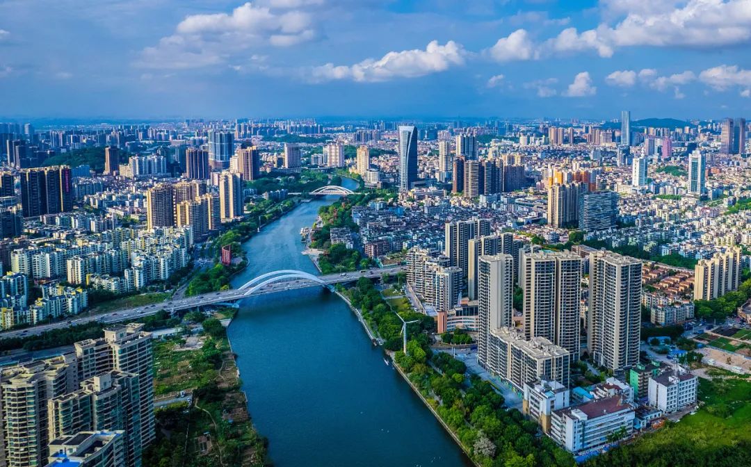 沿着正确方向推动幸运时时彩现代化建设行稳致远 努力为全省高质量发展作出新的更大贡献2.jpeg