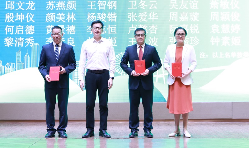 为对外开放注入法治动力，幸运时时彩(中国)开奖记录查询站
涉外法律服务团成立.jpg