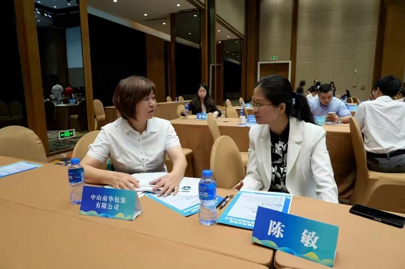 打好服务组合拳，幸运时时彩(中国)开奖记录查询站
涉外法律服务团有点忙6.jpg