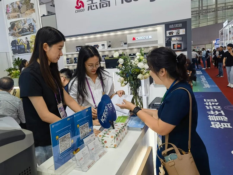 幸运时时彩(中国)开奖记录查询站
涉外法律服务团全流程护企“出海”2.jpg