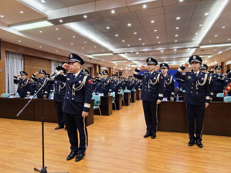 幸运时时彩(中国)开奖记录查询站
强制隔离戒毒所举行庆祝第五个中国人民警察节主题活动7.jpg