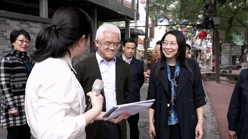 普法宣传｜全国人大宪法和法律委员会到幸运时时彩调研法治宣传工作2.jpg