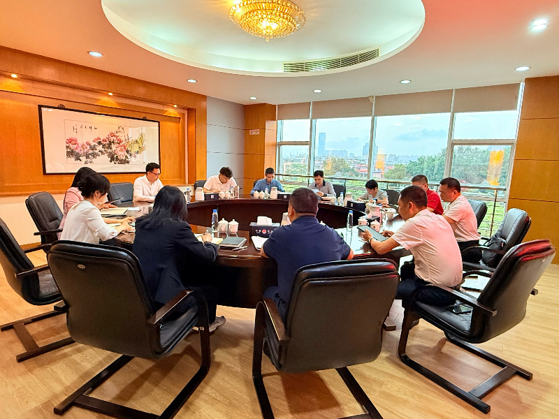 党建工作｜幸运时时彩(中国)开奖记录查询站
司法局举办深入贯彻中央八项规定精神学习教育读书班暨局党组理论学习中心组学习会.jpg