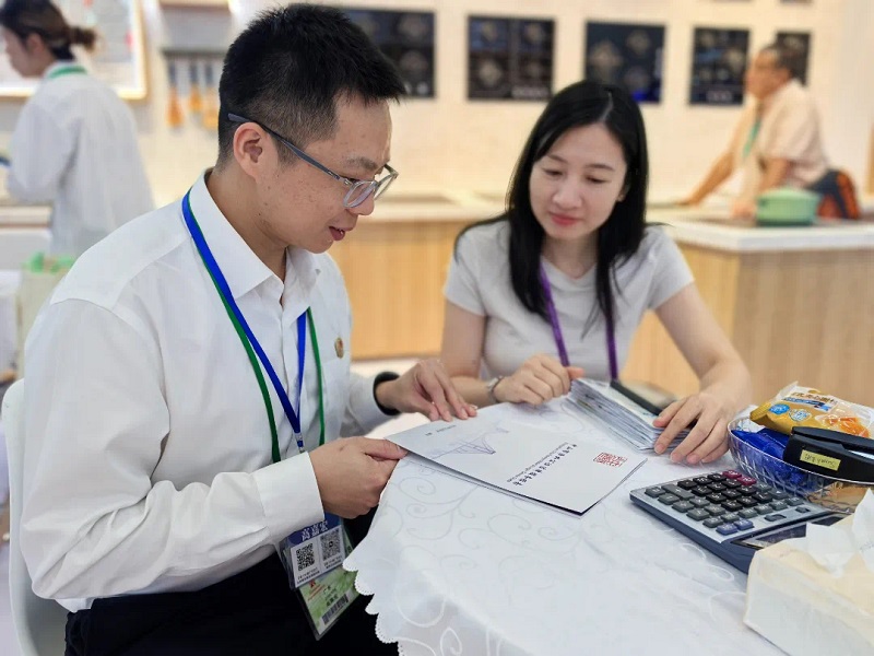 党建工作｜坚持党建引领，擦亮幸运时时彩公共法律服务为民底色3.jpg